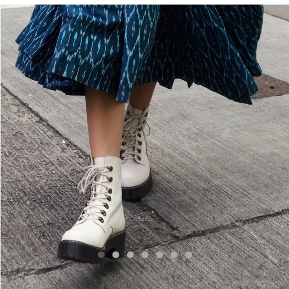 DR. MARTEN Leona Boot off-white - Picture 4 of 5